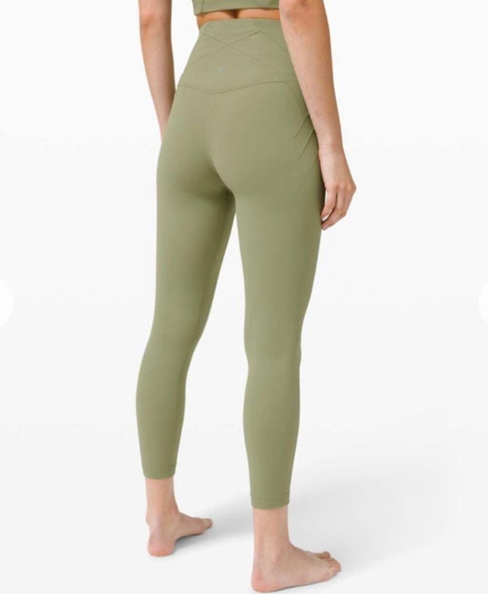 Lululemon Nulu Fold High-Rise Yoga Tight 25" Size 6